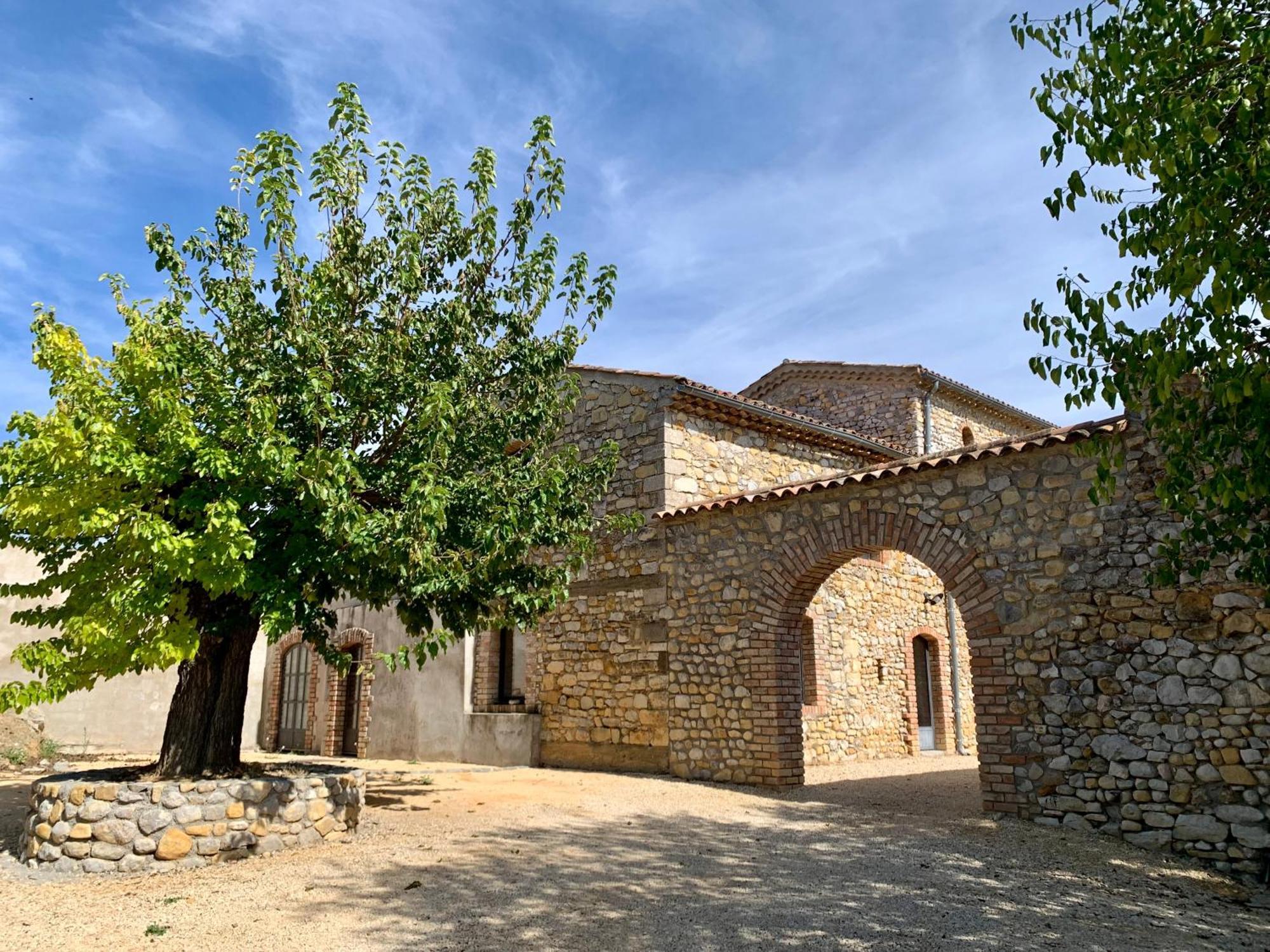 Mas Des Terres Rouges Villa Vezenobres Buitenkant foto